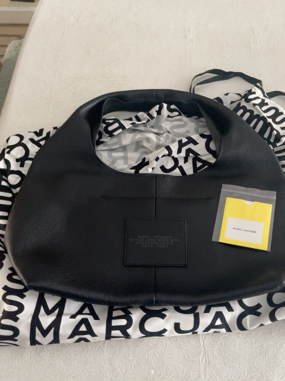 Marc Jacobs Black Pebbled Leather Cutout Handle Shoulder Bag